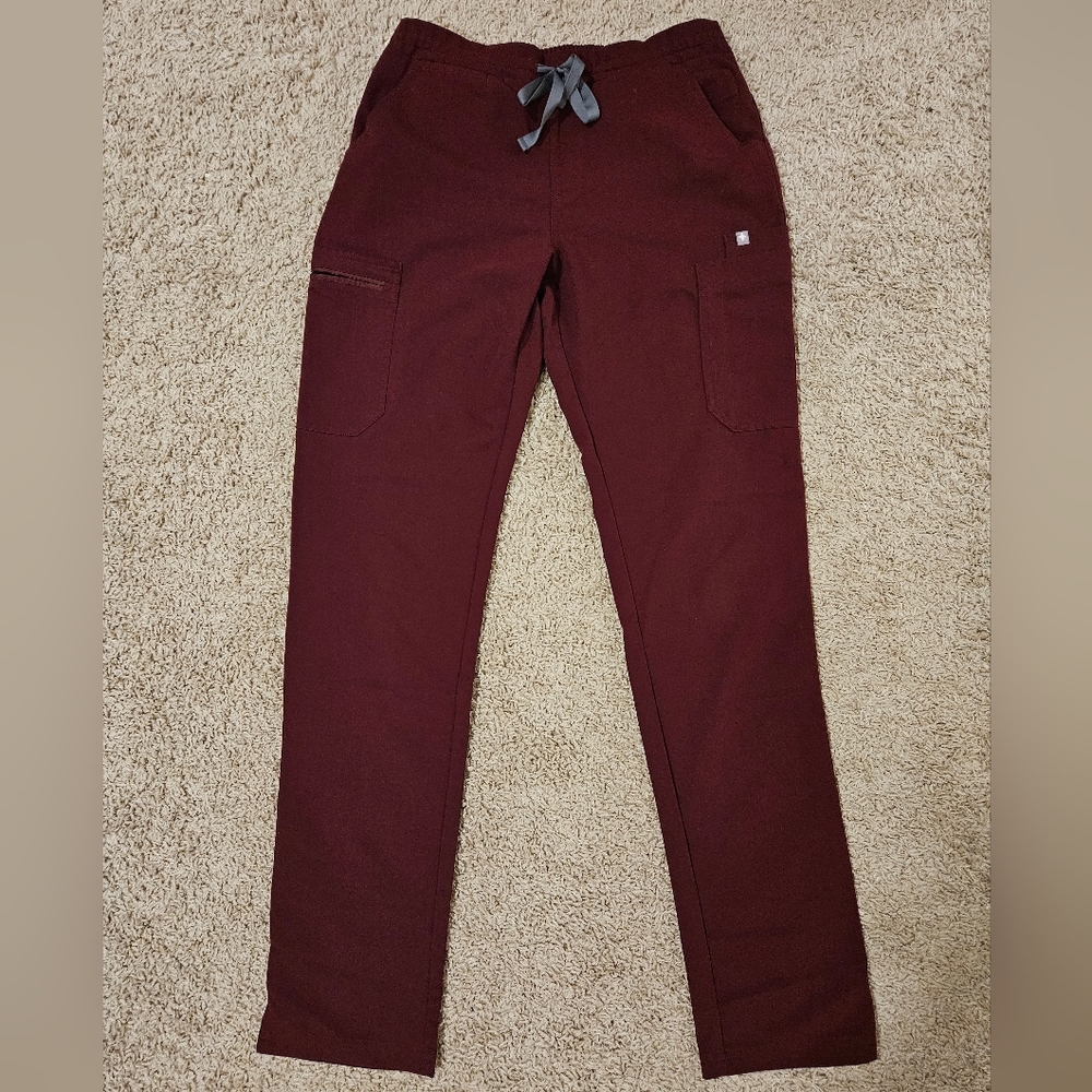 Small/Tall Yola Skinny scrub pants